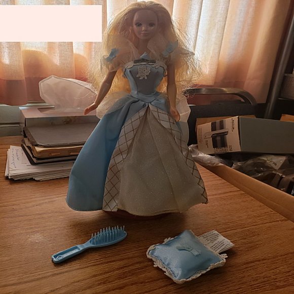 Retired 19/97 Sleeping Beauty - Picture 2 of 2